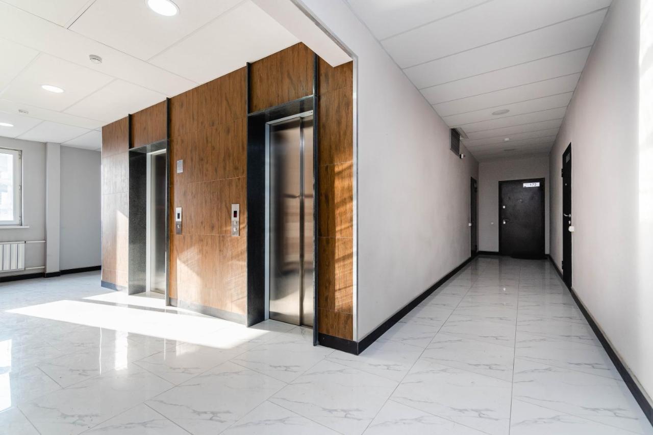 Akvarel Apartment Near Adk Алма Ата Екстериор снимка